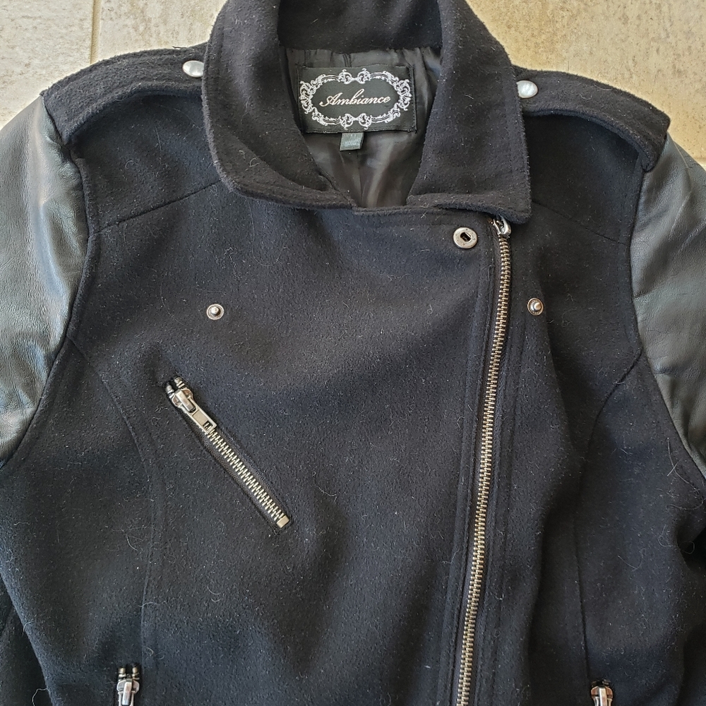 Jacket - Picture 5 of 8